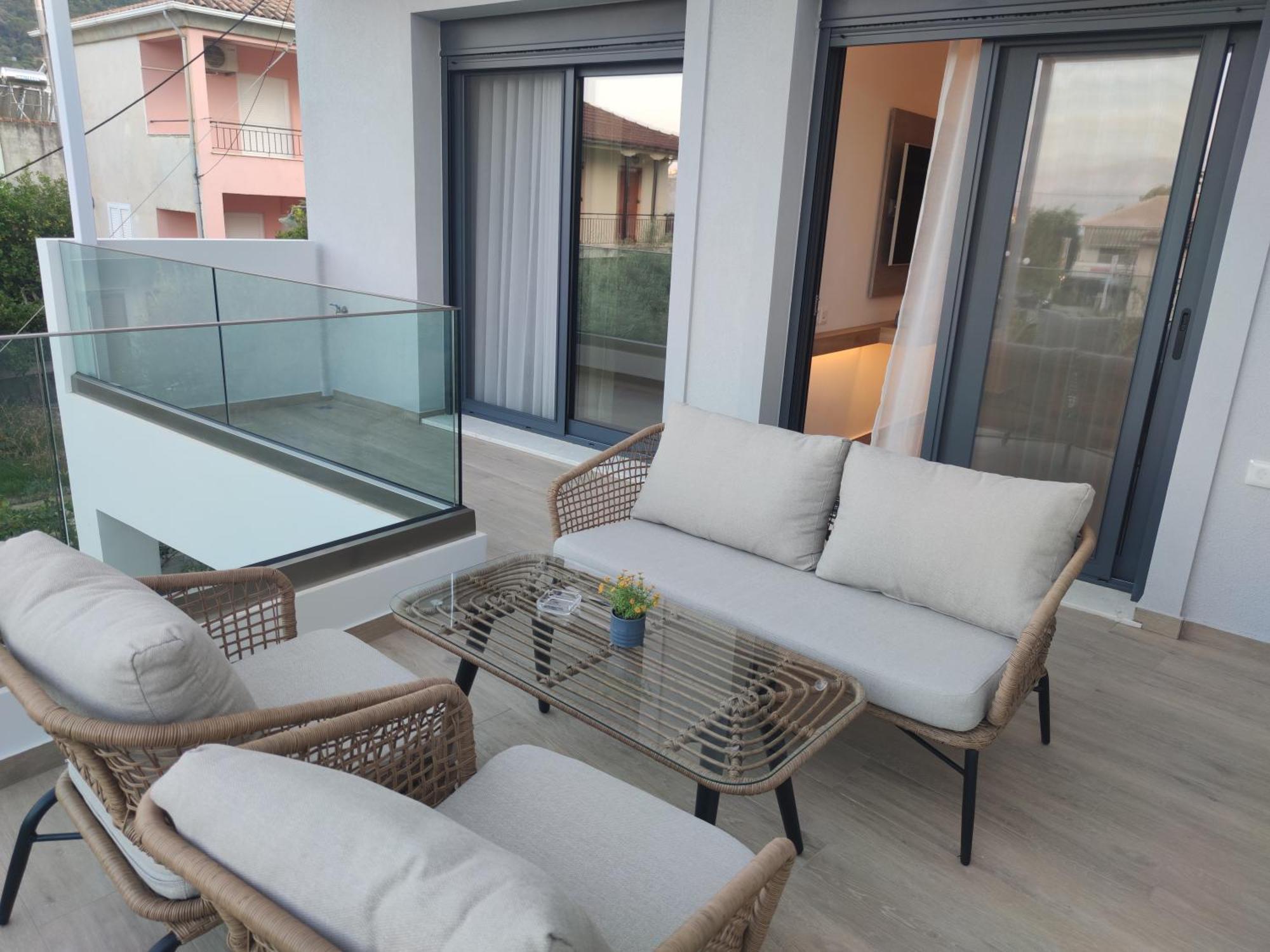 Elianthi Luxury Apartments 尼基亚娜 外观 照片